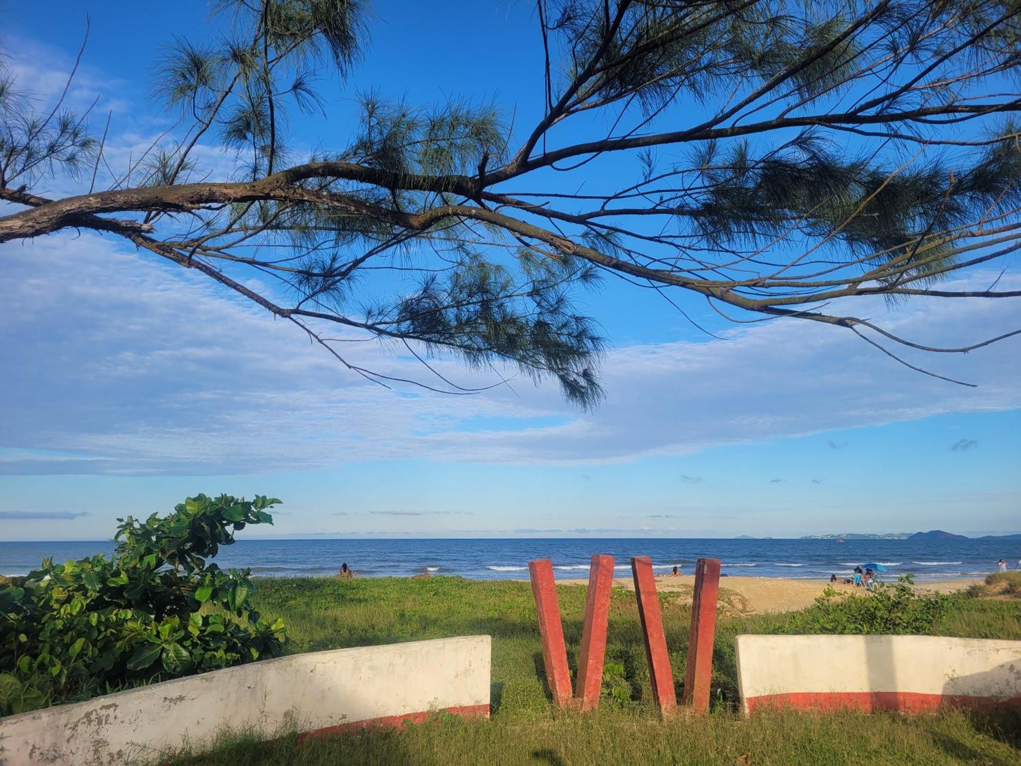 Casa Grande e confortável Piscina e área Gourmet em Cabo Frio Unamar Tamoios Verão Vermelho Tamoios Verão Vermelho Exterior foto